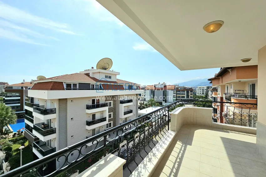Purchase 3+1 penthouse duplex in Alanya, Oba district — designer interior, prestigious residence 31