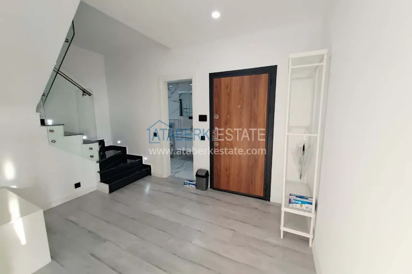 Purchase 3+1 duplex penthouse in Kargicak - with panoramic views and designer redevelopment 1