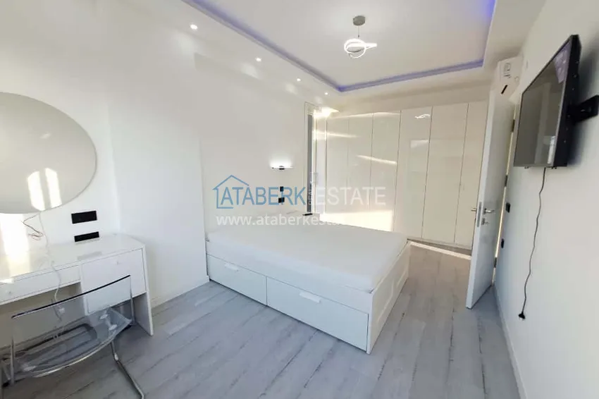 Purchase 3+1 duplex penthouse in Kargicak - with panoramic views and designer redevelopment 15