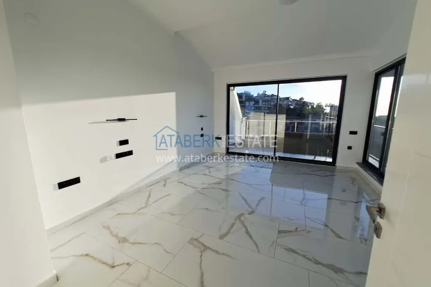 Purchase 3+1 duplex penthouse in Kargicak - with panoramic views and designer redevelopment 19
