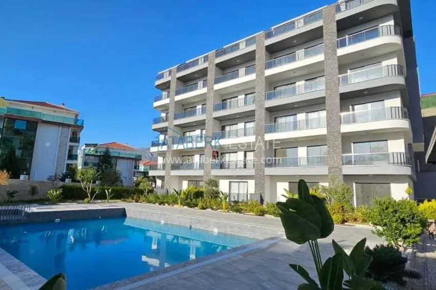 3+1 duplex penthouse in Kargicak - with panoramic views and designer redevelopment 1