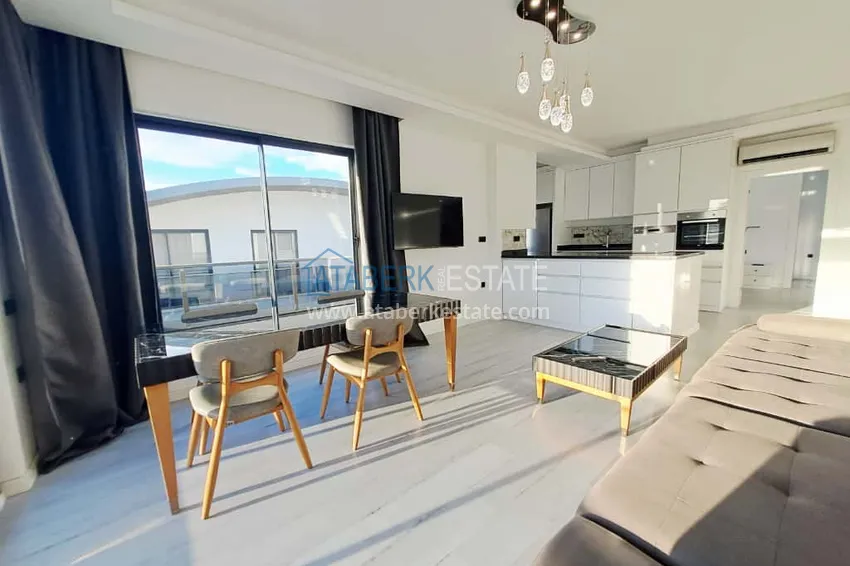 Purchase 3+1 duplex penthouse in Kargicak - with panoramic views and designer redevelopment 3