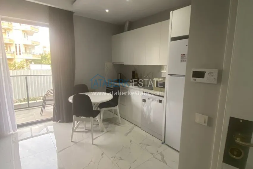 Purchase Apartment in the center of Alanya in a complex at the final stage of construction 1 