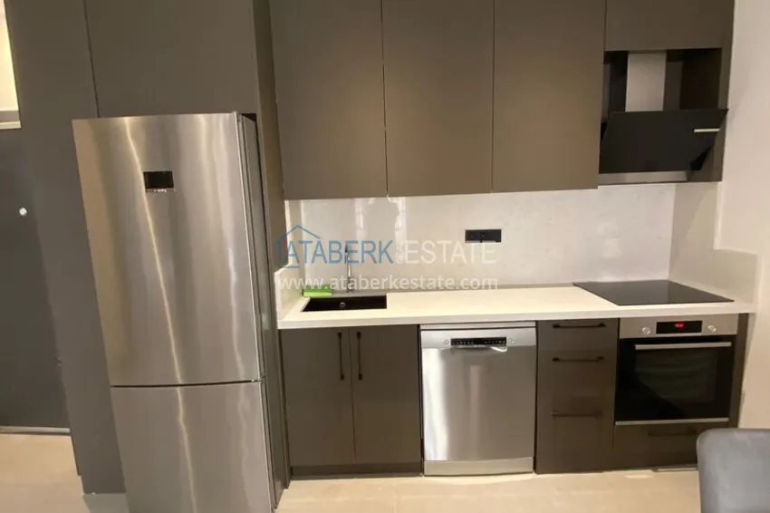 Purchase 1+1 penthouse for short-term rent in the center of Alanya - furnished, 250 m to Keykubat Beach No. 43 2