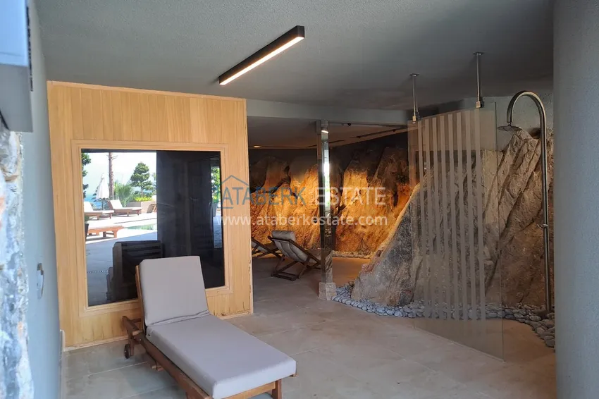 Apartments with panoramic views from the developer in the historic heart of Alanya. Property for a residence permit 42