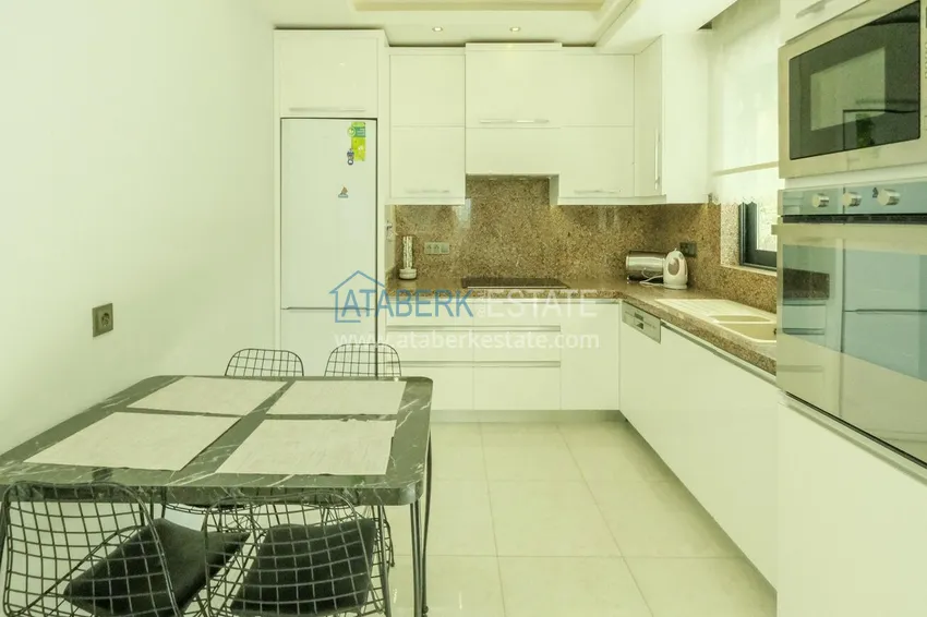 Purchase Garden duplex 3+1 in Kargicak with furniture - property under citizenship 4 