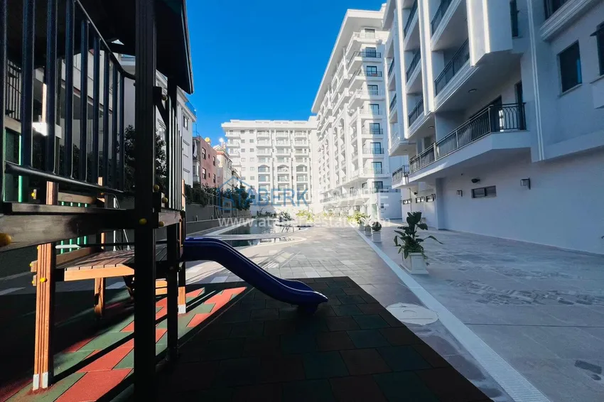 Finely finished apartment in the center of Alanya — Cleopatra beach area 9 