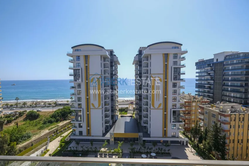 Kupuj Apartament 1+1 przy plaży w Mahmutlar — umeblowany i z panoramicznym widokiem na morze 13 