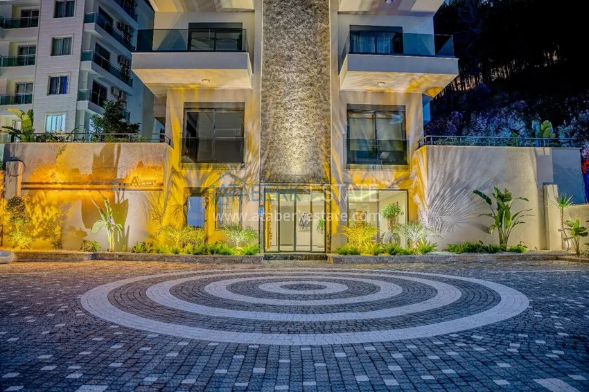 1+1 apartment on the first line in Kargicak - premium complex 20