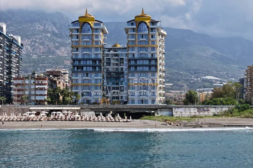 Apartament 1+1 przy plaży w Mahmutlar — umeblowany i z panoramicznym widokiem na morze 4 