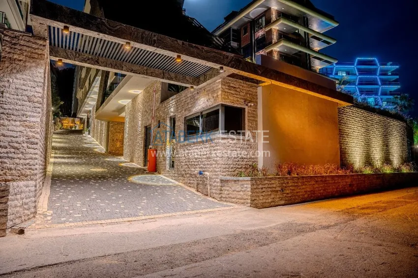 1+1 apartment on the first line in Kargicak - premium complex 8