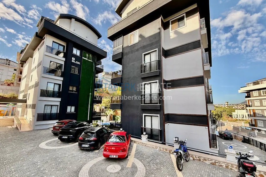 1+1 apartment in Oba, Alanya — partially furnished 11