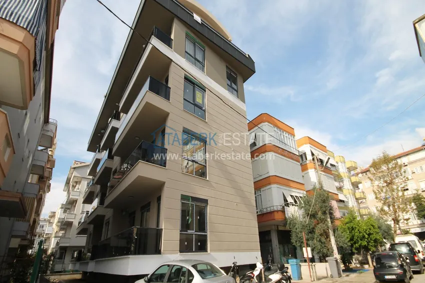 2+1 apartments in the center of Alanya - Cleopatra district, 500 m from the sea 1