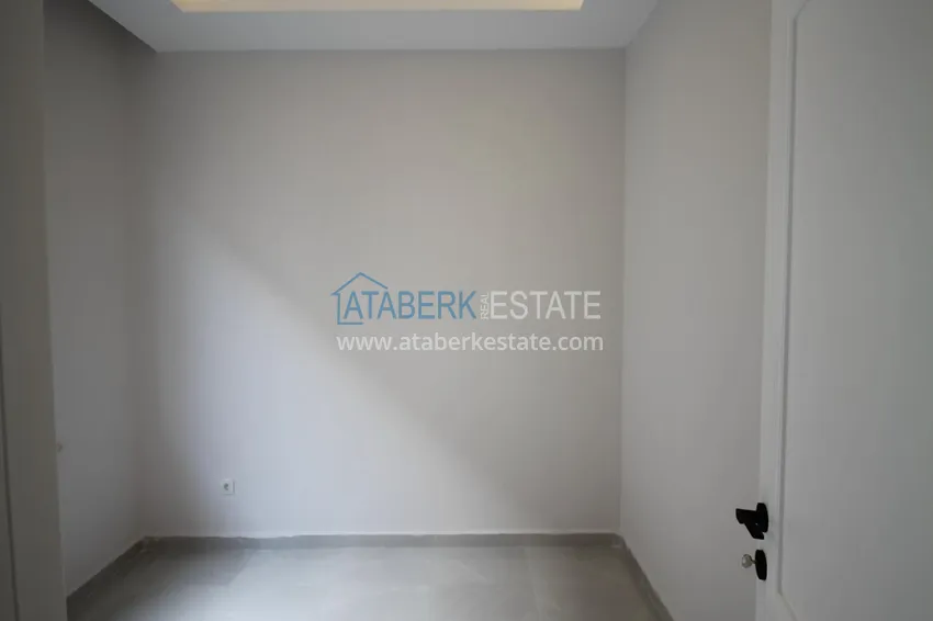 Purchase 2+1 apartments in the center of Alanya - Cleopatra district, 500 m from the sea 18