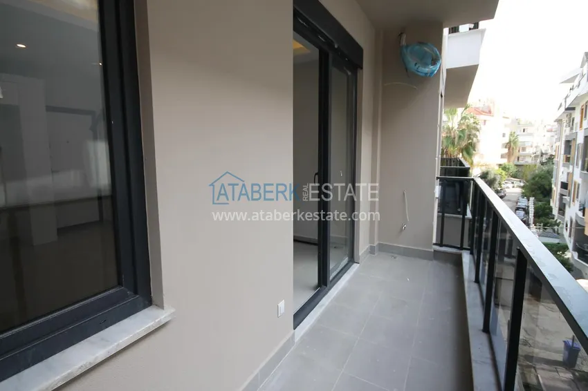 Purchase 2+1 apartments in the center of Alanya - Cleopatra district, 500 m from the sea 24