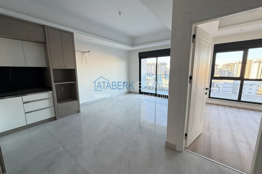 Purchase 1+1 apartment with mountain views in Mahmutlar - resort-format complex 3