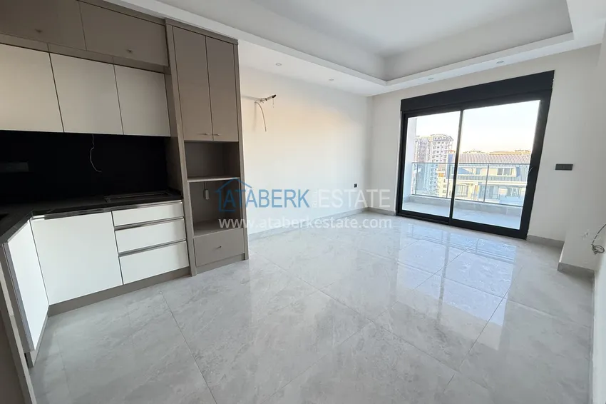 Purchase 1+1 apartment with mountain views in Mahmutlar - resort-format complex 5