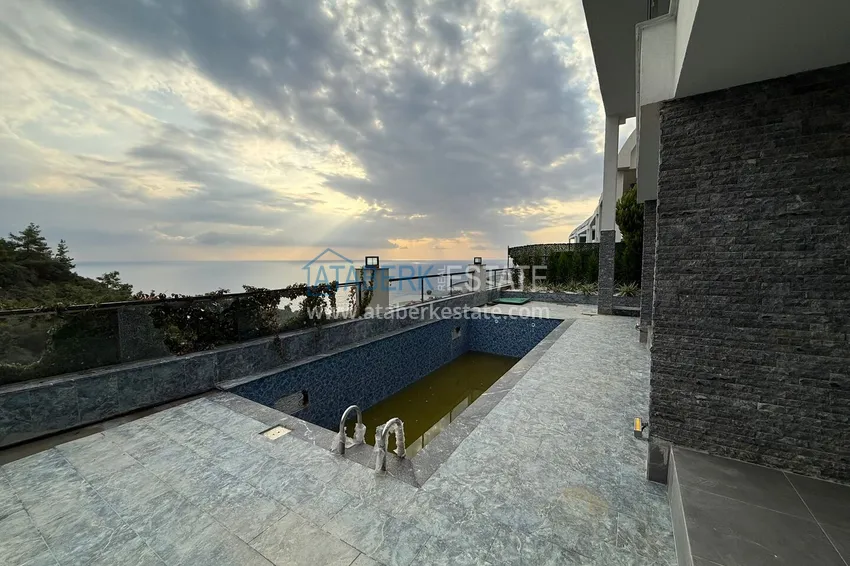 4+1 triplex villa in Kargicak - private cottage complex 7