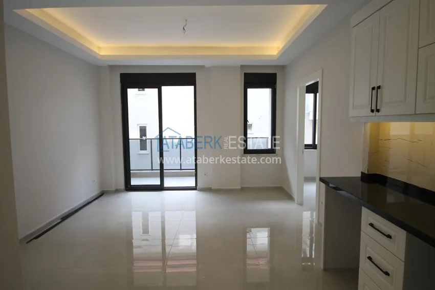 Purchase 2+1 apartments in the center of Alanya - Cleopatra district, 500 m from the sea 8