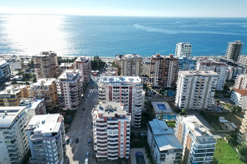 2+1 apartment in Alanya, Mahmutlar district - furnished and with sea view   1 
