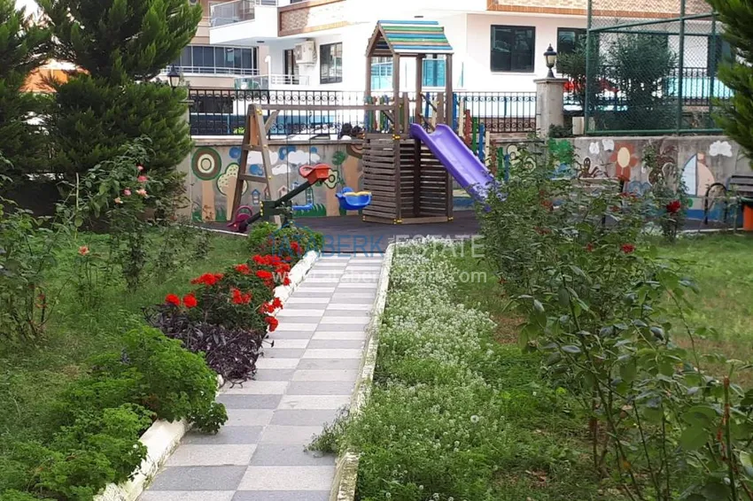 Three bedroom apartment in Alanya, Mahmutlar district - furnished and with partial sea view 9 