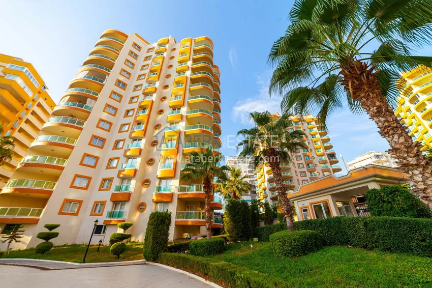 Three bedroom apartment in Alanya, Mahmutlar district - furnished and with partial sea view 8 