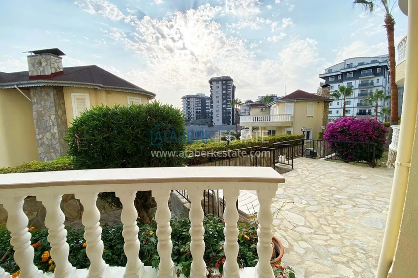 Purchase 2+1 apartment with furniture and access to the garden in the Avsallar area 34