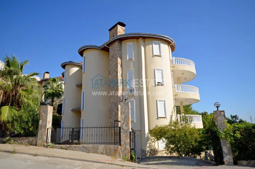 2+1 apartment with furniture and access to the garden in the Avsallar area 9