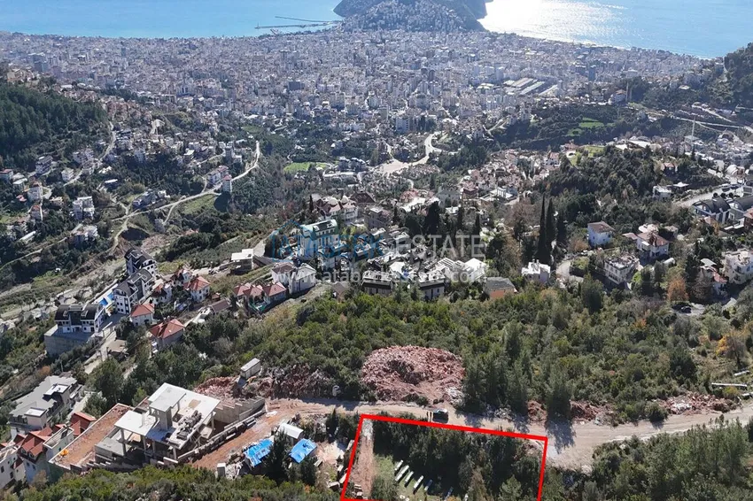 A plot of land in Alanya, Tepe district with views 1