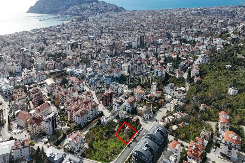 A plot of land for residential construction in Alanya with a view of the sea and the fortress 1