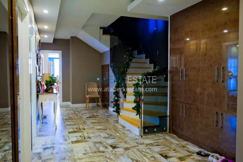 Purchase Two-level penthouse 5+2 in the Oba area — furnished, suitable for citizenship 18 
