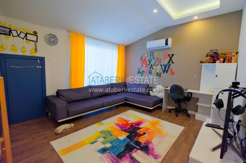 Purchase Two-level penthouse 5+2 in the Oba area — furnished, suitable for citizenship 22 