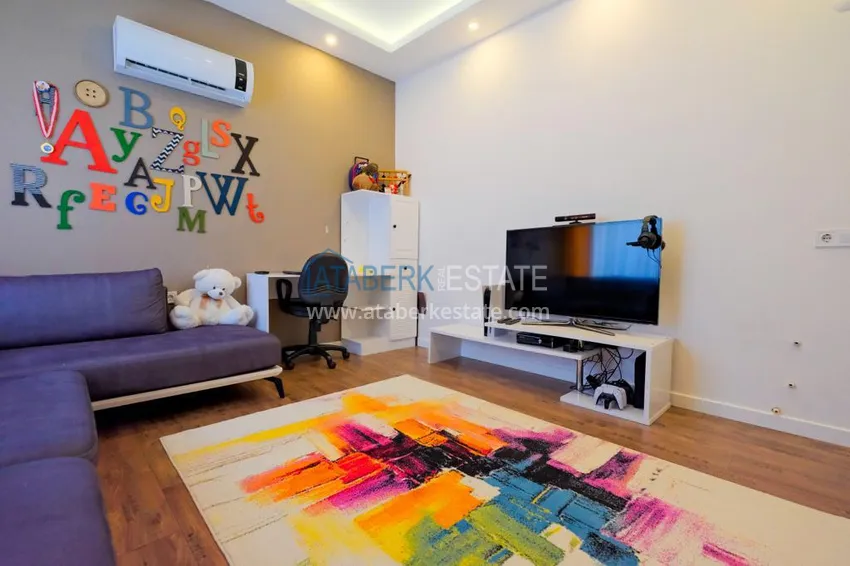 Purchase Two-level penthouse 5+2 in the Oba area — furnished, suitable for citizenship 23 