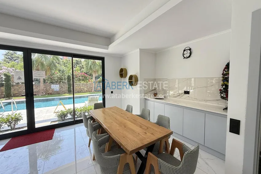 Apartment 2+1 in the Oba area - with luxury furniture and a view of the fortress 18 