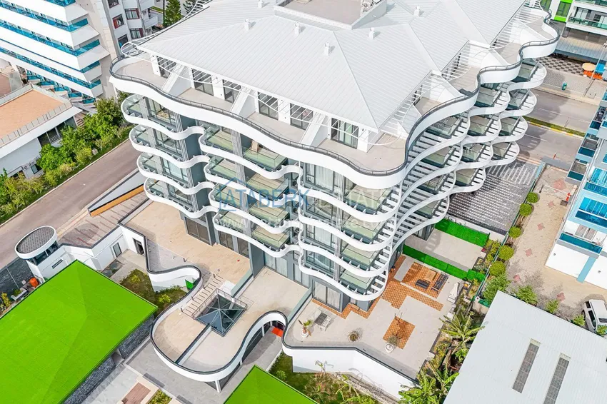 2+1 apartment with sea view in Kargicak on the beachfront  4 