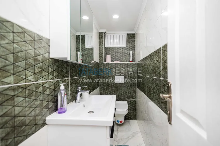 Purchase 3+1 apartment with furniture and a separate kitchen in the Oba area - 450 m from the sea 3
