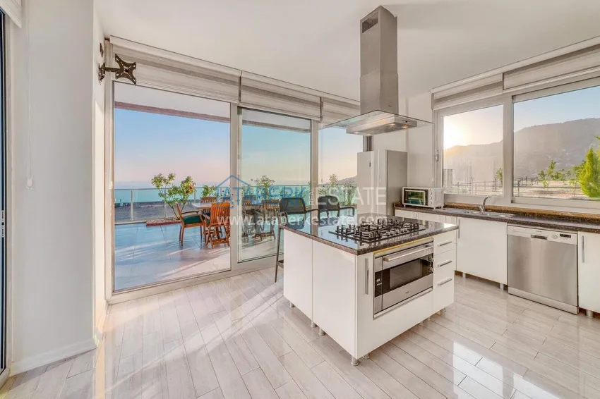 Purchase 5+1 triplex villa for citizenship and residence permit in Alanya, Bektash — furnished and with panoramic views 11