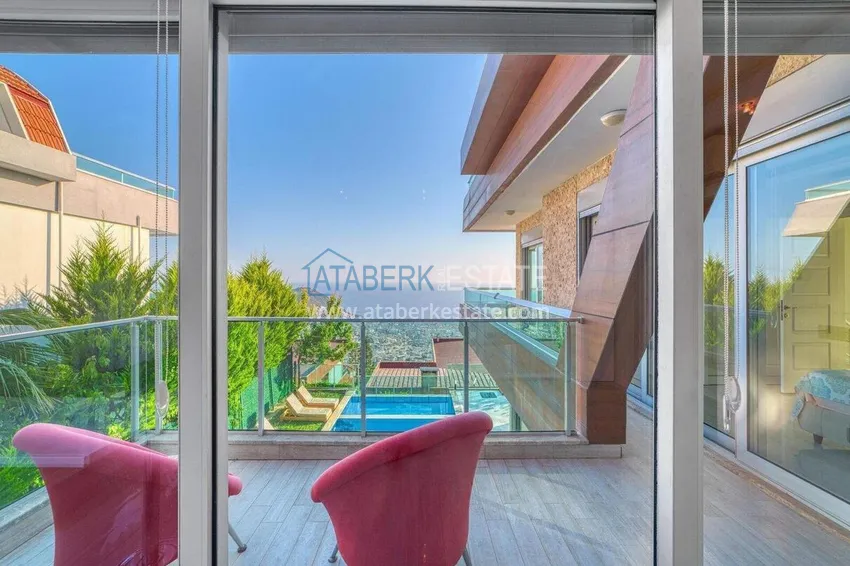 Purchase 5+1 triplex villa for citizenship and residence permit in Alanya, Bektash — furnished and with panoramic views 30