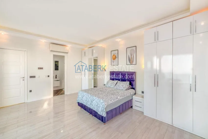 Purchase 5+1 triplex villa for citizenship and residence permit in Alanya, Bektash — furnished and with panoramic views 35