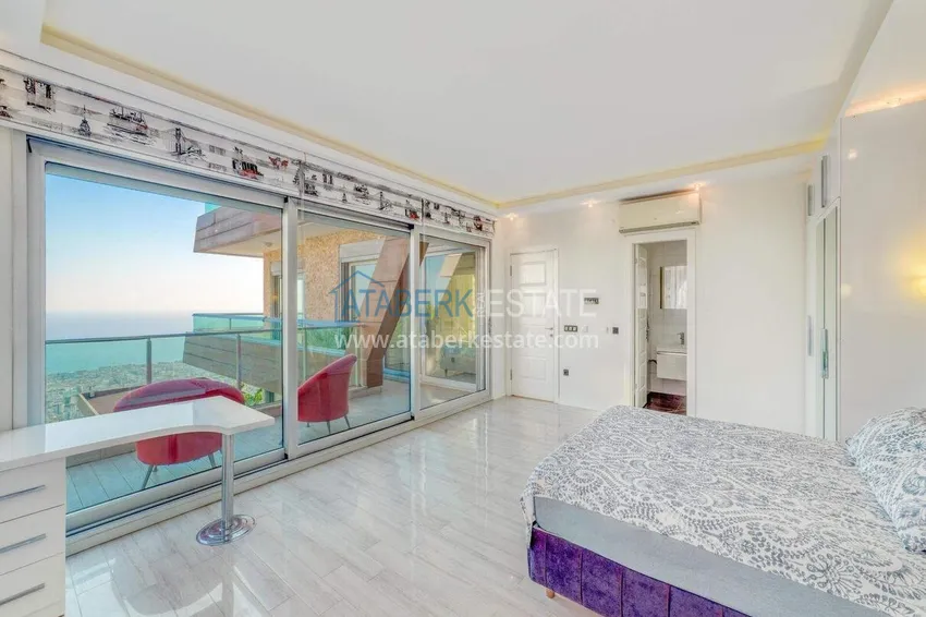 Purchase 5+1 triplex villa for citizenship and residence permit in Alanya, Bektash — furnished and with panoramic views 39