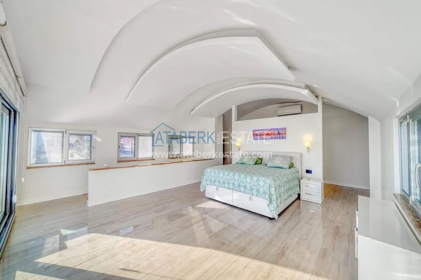 Purchase 5+1 triplex villa for citizenship and residence permit in Alanya, Bektash — furnished and with panoramic views 43