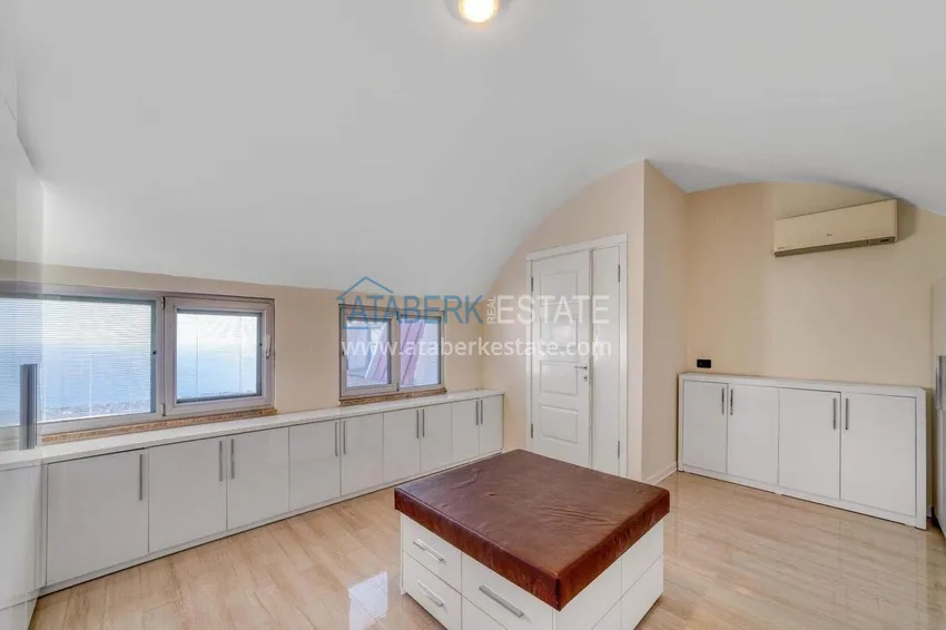 Purchase 5+1 triplex villa for citizenship and residence permit in Alanya, Bektash — furnished and with panoramic views 48