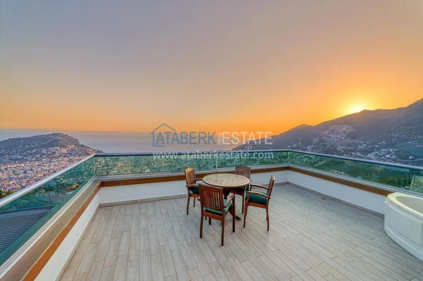 Purchase 5+1 triplex villa for citizenship and residence permit in Alanya, Bektash — furnished and with panoramic views 50