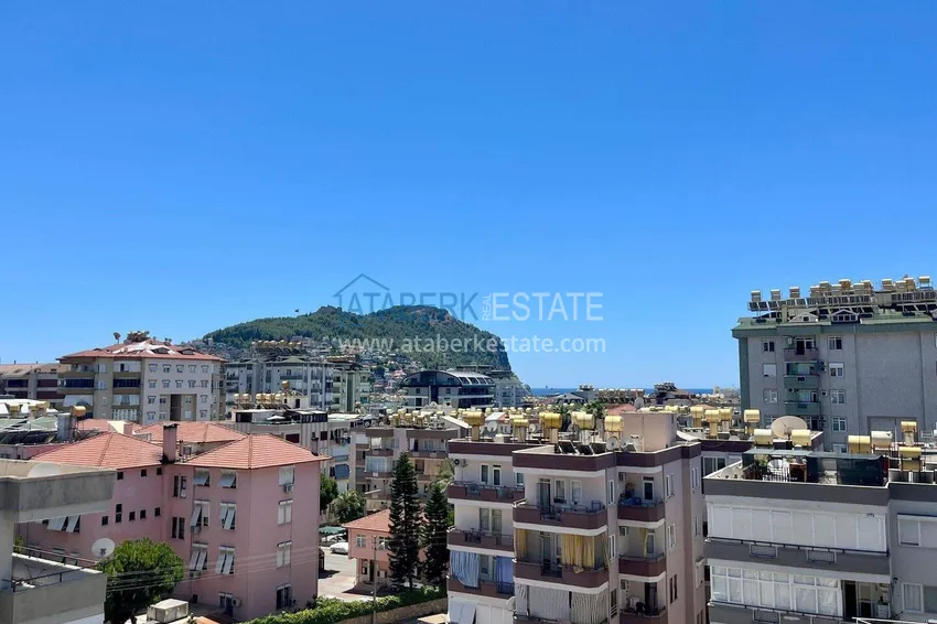 Purchase 2+1 apartment with a view in the center of Alanya, Cleopatra beach area 17