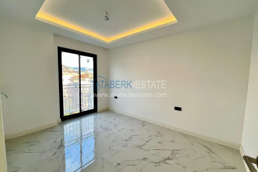 Purchase 2+1 apartment with a view in the center of Alanya, Cleopatra beach area 6
