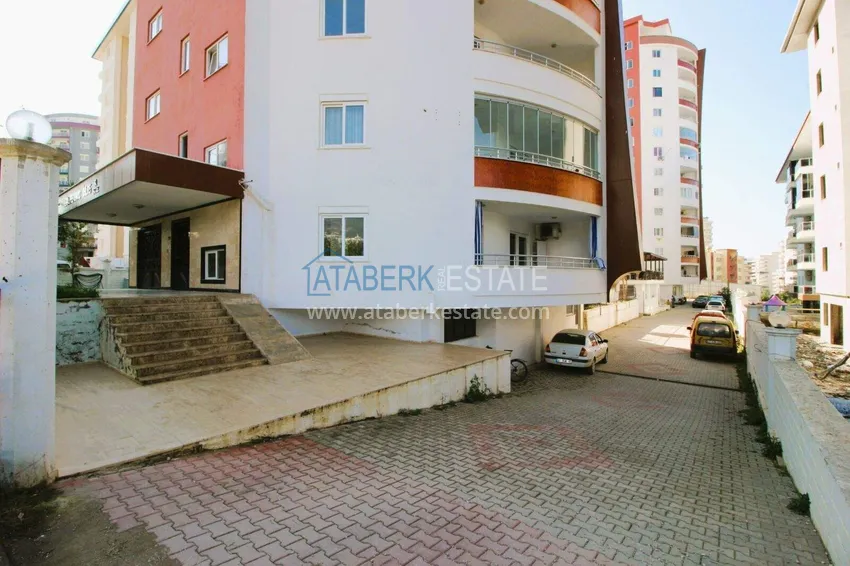 Квартира 1+1 с мебелью, видом на море и горы в центре Махмутлара 6 