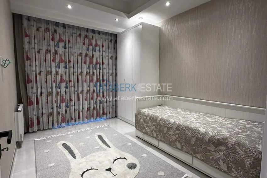 Purchase 2+1 penthouse duplex with sea view in the center of Mahmutlar - installments of up to 12 months are possible 12
