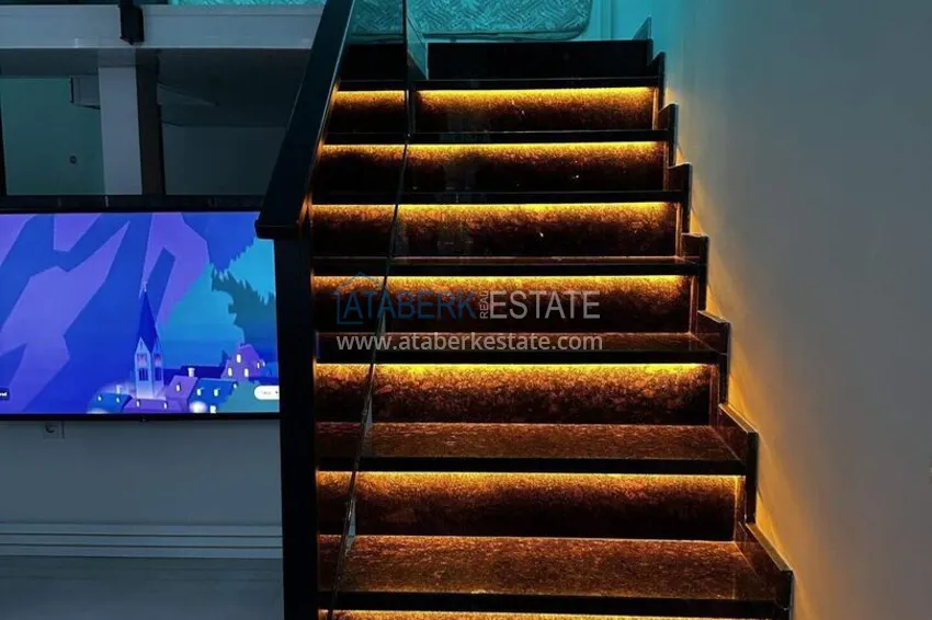 Purchase 2+1 penthouse duplex with sea view in the center of Mahmutlar - installments of up to 12 months are possible 17