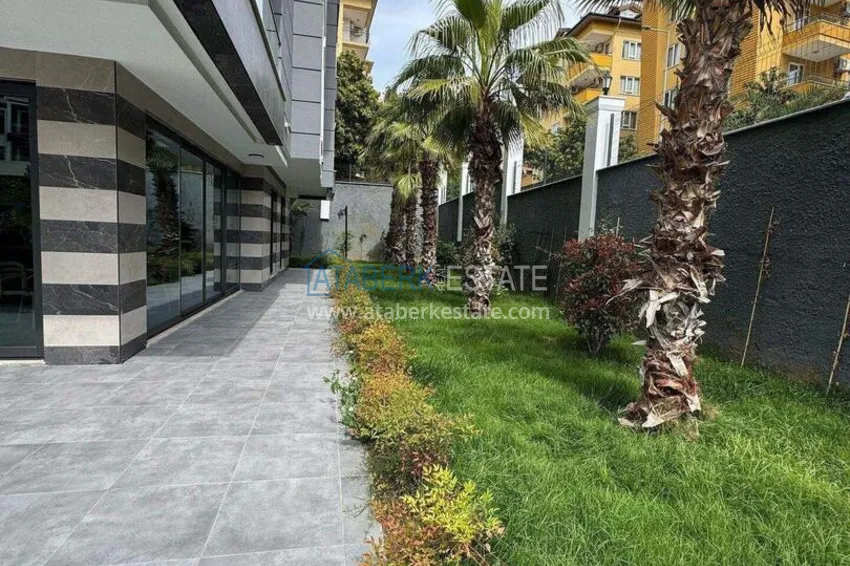 1+1 apartment in the center of Alanya - furnished and with sea views, installments are available 10