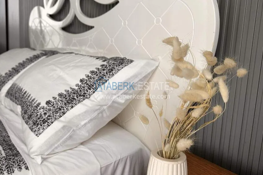 Purchase 1+1 apartment in the center of Alanya - furnished and with sea views, installments are available 12